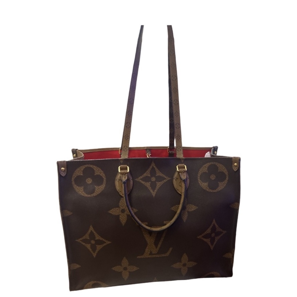 Louis Vuitton GM Monogram On The Go Tote Bag - Picture 2 of 16